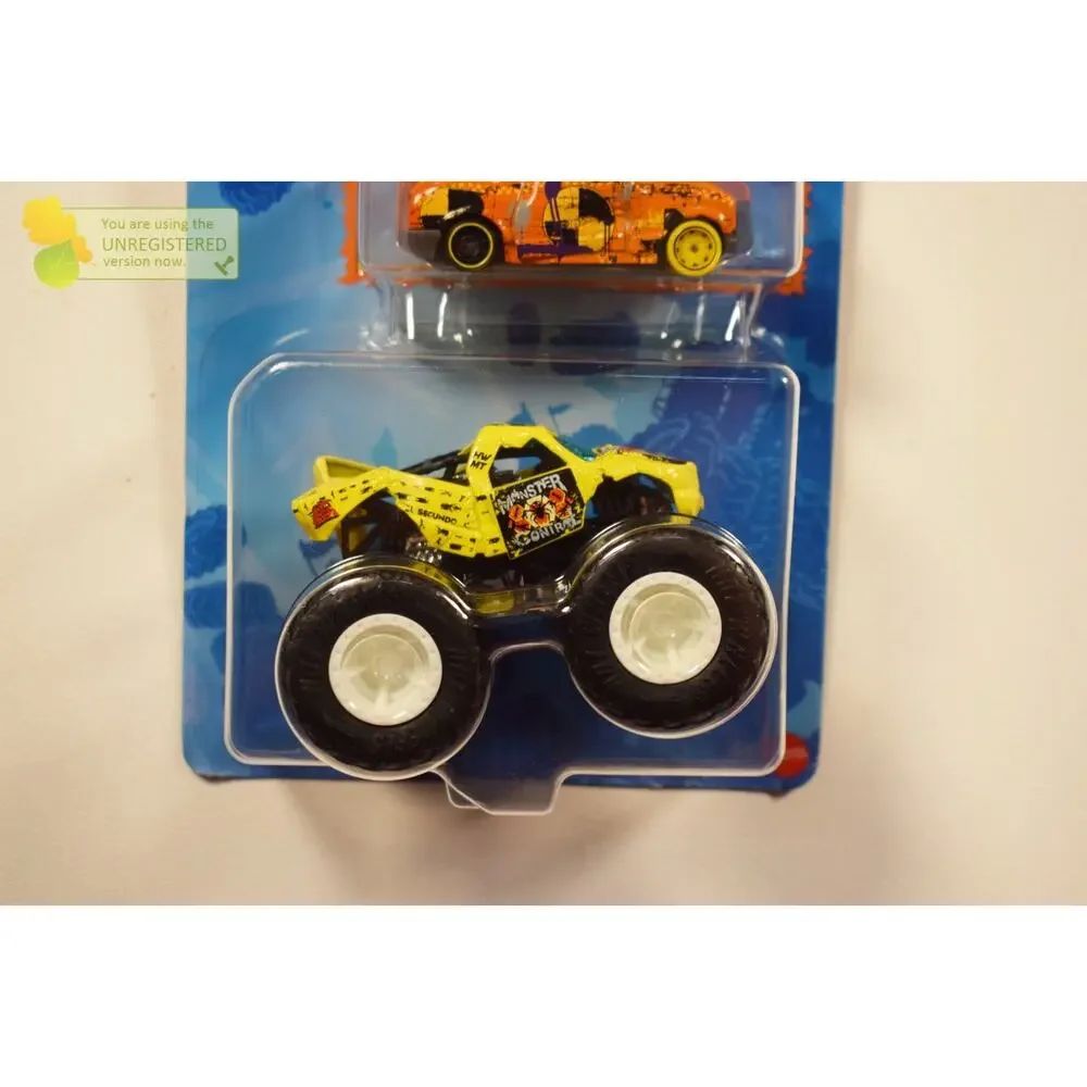 Hot Wheels Monster Truck Totaled and Crushed Van Blind Sided 1/64 Scale
